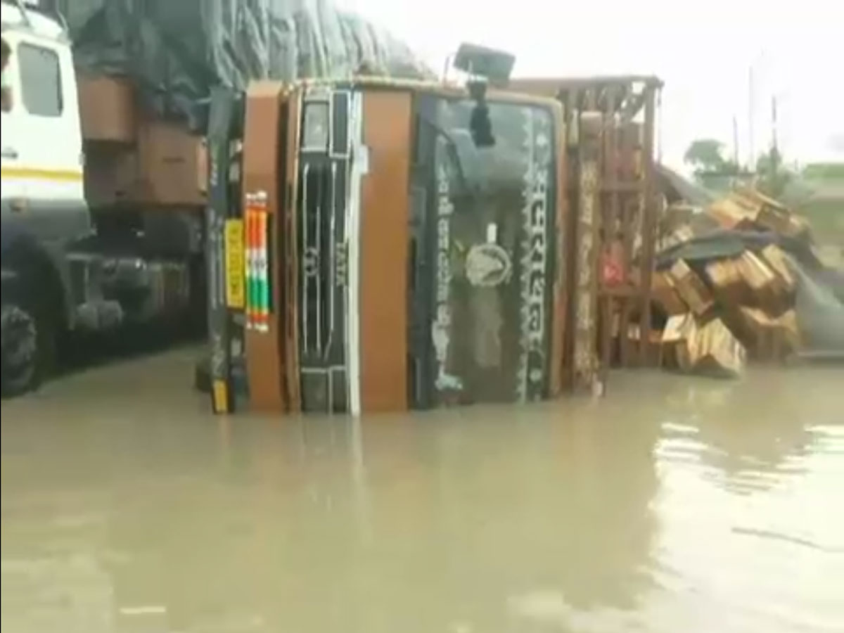 ચોમાસામાં આબુ ફરવા જવાનો પ્લાન બનાવતા પહેલા આ દ્રશ્યો જોઈ લેજો, આખું ઉત્તર ગુજરાત જળબંબાકાર