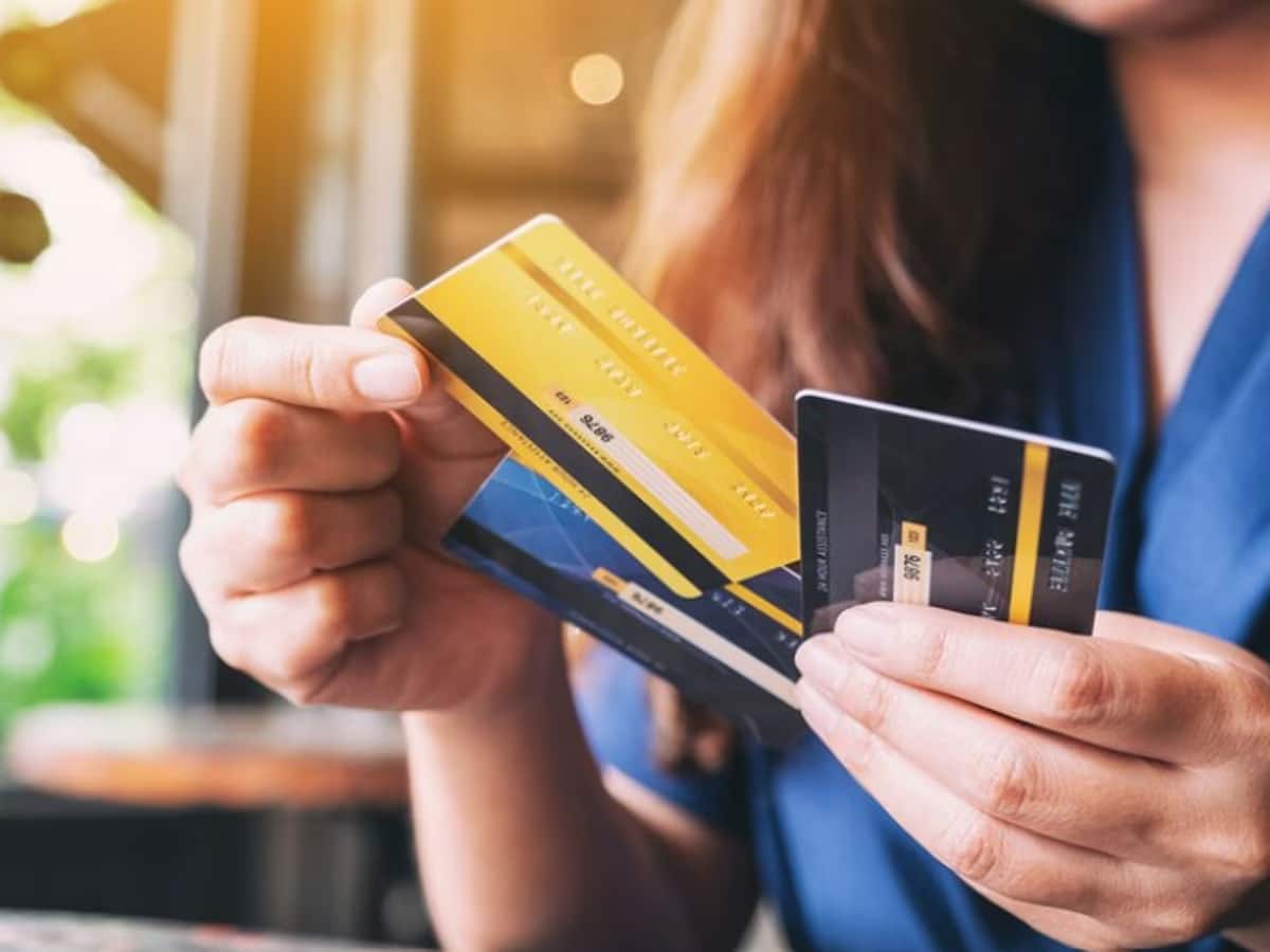 Credit Card થી ભરવું છે બિલ? આ ફાયદા-નુકસાન વિશે પહેલાં જાણી લો