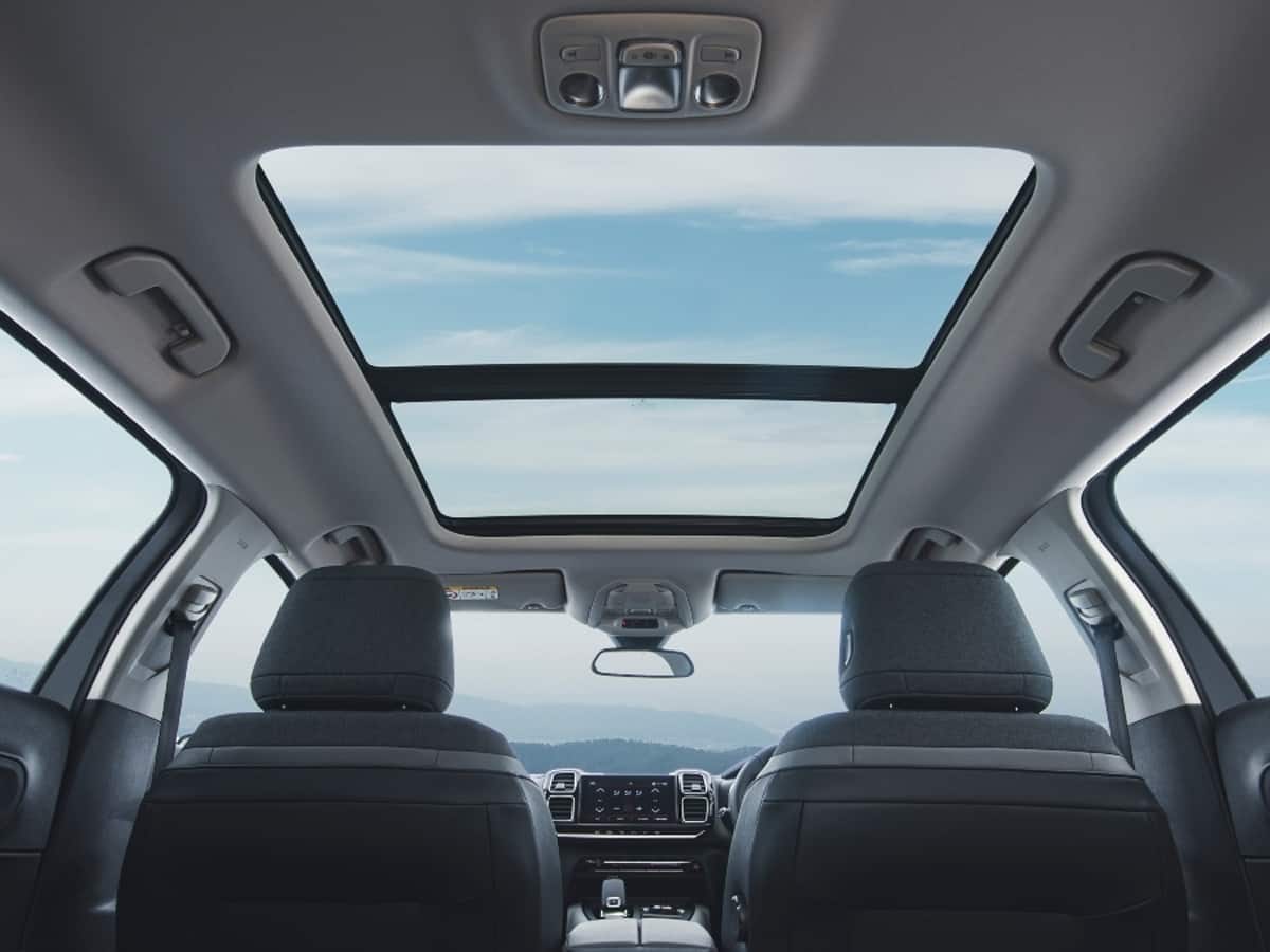 Sunroof Car ખરીદતાં પહેલાં જાણી લેજો ફાયદા અને ગેરફાયદા, 90 ટકા લોકો
