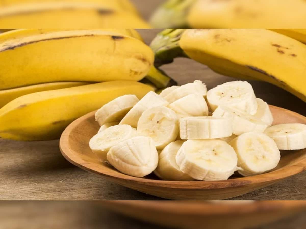 Banana Side Effect: આ બીમારીઓ હોય તેણે ન ખાવા કેળા, ખાશો તો પહોંચી જશો હોસ્પિટલના ખાટલે