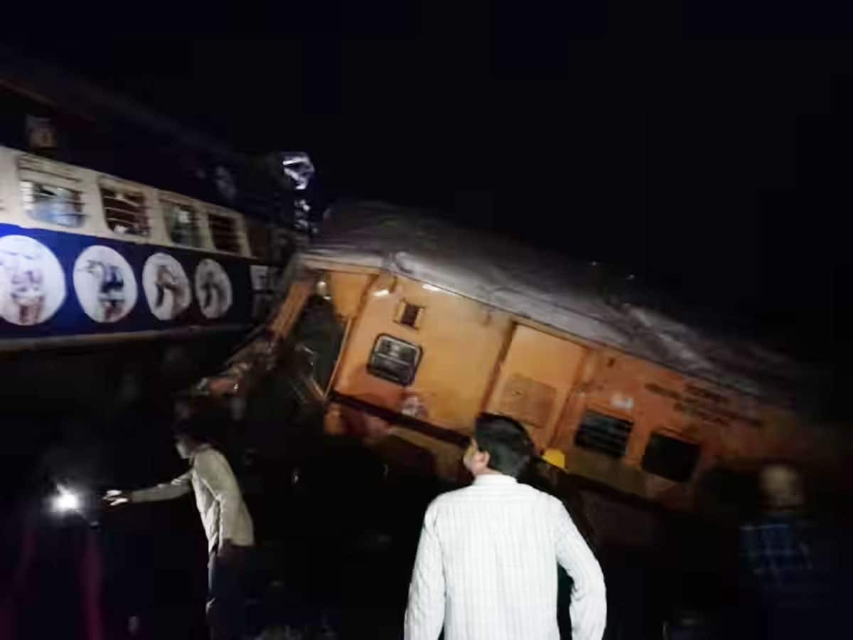 Andhra Pradesh Train: આંધ્રપ્રદેશમાં બે પેસેન્જર ટ્રેન વચ્ચે ટક્કર, 6ના મોત અને 10થી વધુ ઘાયલ