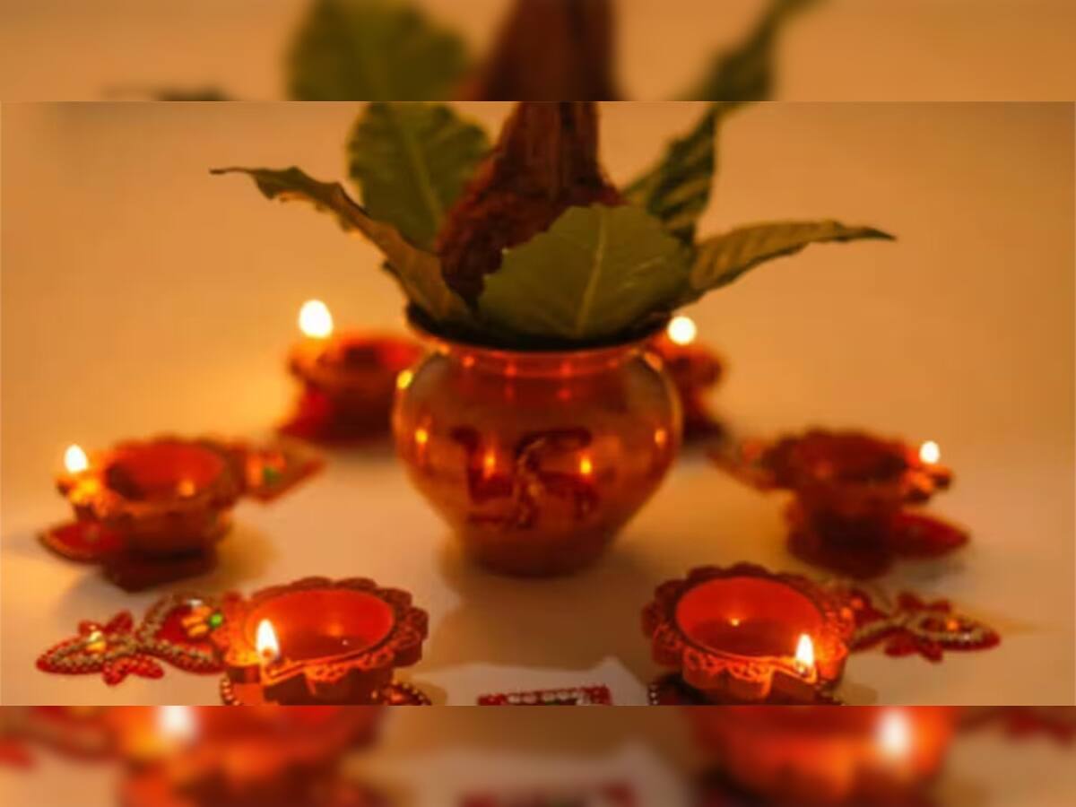 Dhanteras 2023: ધનતેરસના દિવસે ઘરના ચાર ખૂણામાં રાખી દો આ વસ્તુ, ગેરંટી કે વર્ષભરમાં અમીર બનશો