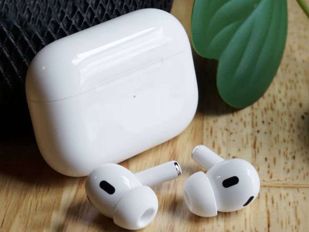 Airpods Pro 2 જેવી ડિઝાઇન ફક્ત 490 રૂપિયામાં, આ Earbuds ના થઇ જશો ફેન