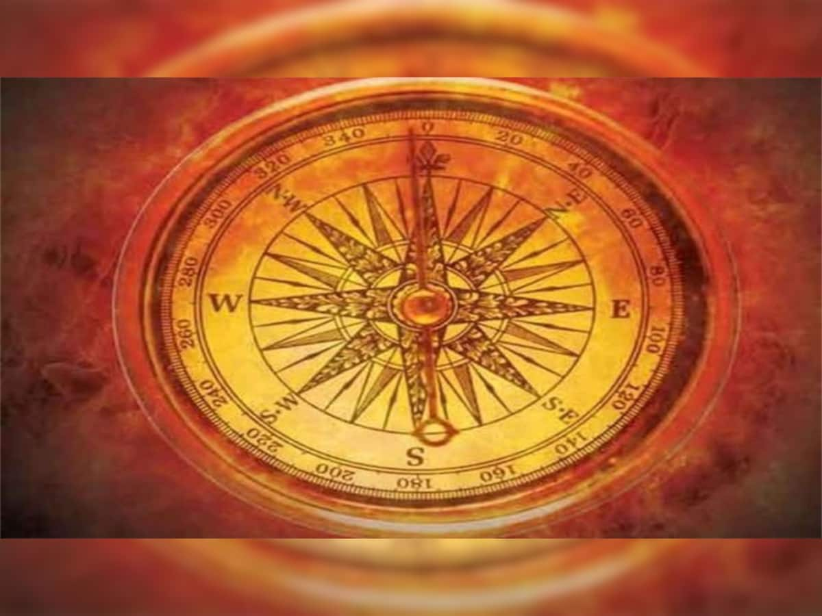 Vastu Tips: સુખ, શાંતિ, સમૃદ્ધિ અને વૈભવ સાથે જીવન જીવવા માટે આ સરળ વાસ્તુ નિયમોનું કરો પાલન