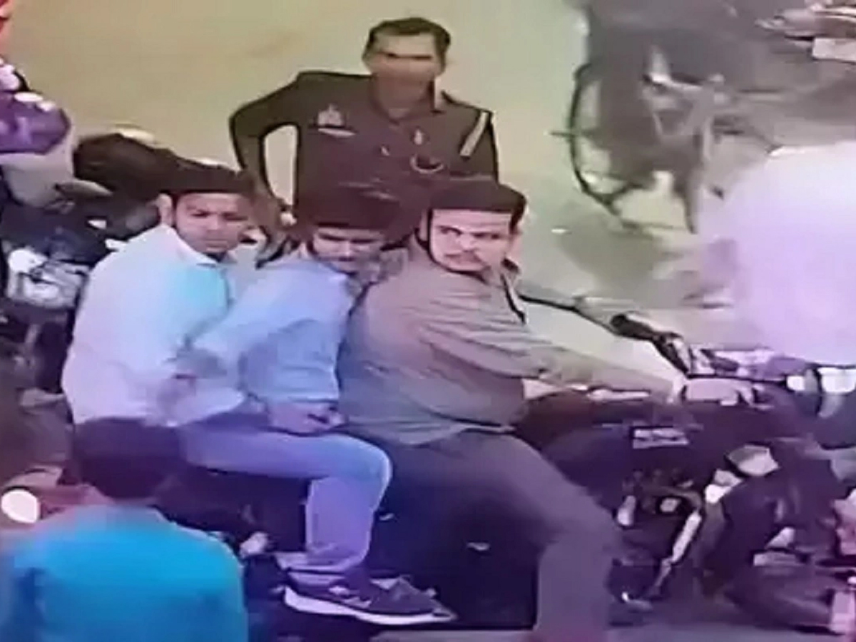 ગન પોઈન્ટ પર વિદ્યાર્થિનીનાં કપડાં ઉતારાવી આચર્યો ગેંગરેપ, 3 આરોપીની ધરપકડ