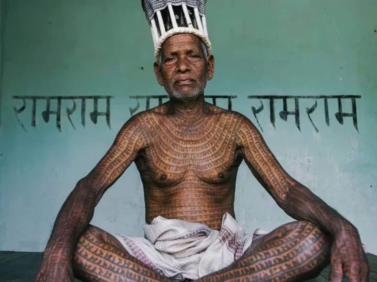 કોણ છે 'રામનામી' જે આખા શરીર પર ચિતરાવે છે રામ નામ, 100 વર્ષ જૂની છે પરંપરા