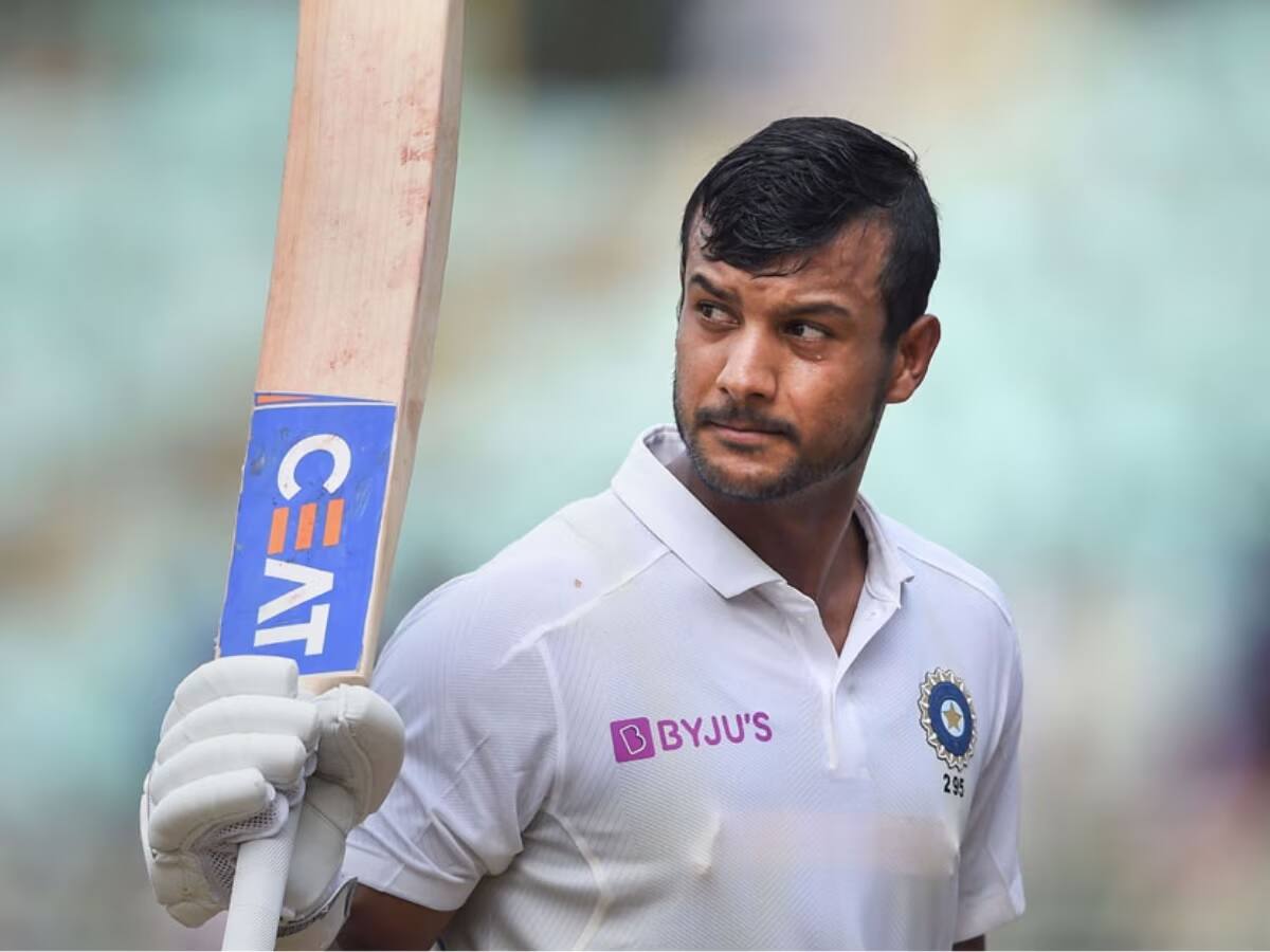 Mayank Agarwal: ફ્લાઇટમાં અચાનક બગડી ભારતીય ક્રિકેટરની તબીયત, હોસ્પિટલમાં થયો દાખલ