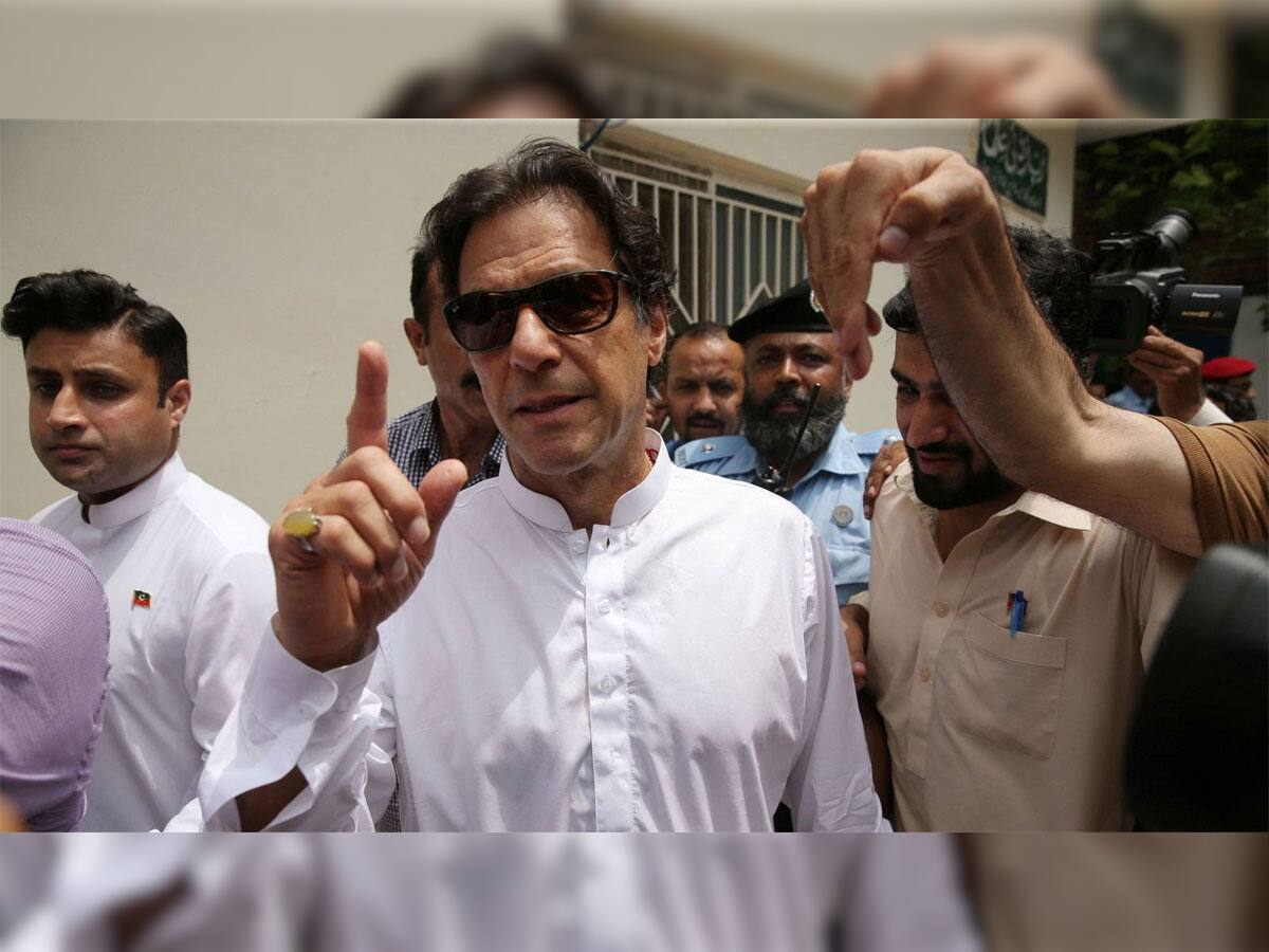 Pakistan Election Results: જેલમાં બેઠા બેઠા ઈમરાન ખાને ખેલ પાડ્યો? પાકિસ્તાનમાં રિંગણ-બોટલ આગળ ઘાયલ થયો 'ટાઈગર'