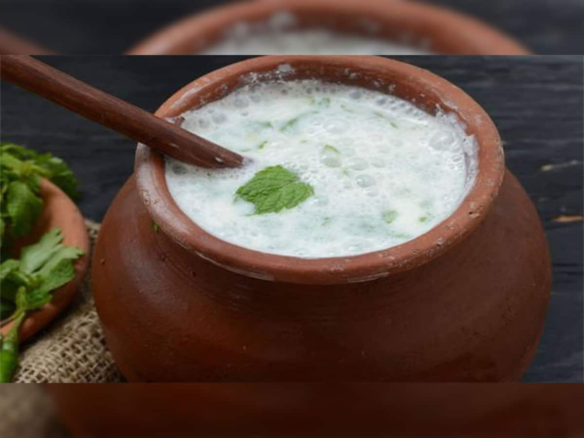 Buttermilk Benefits: બપોરે જમવાની સાથે છાશ પીવાથી થતા સ્વાસ્થ્ય લાભ વિશે જાણો