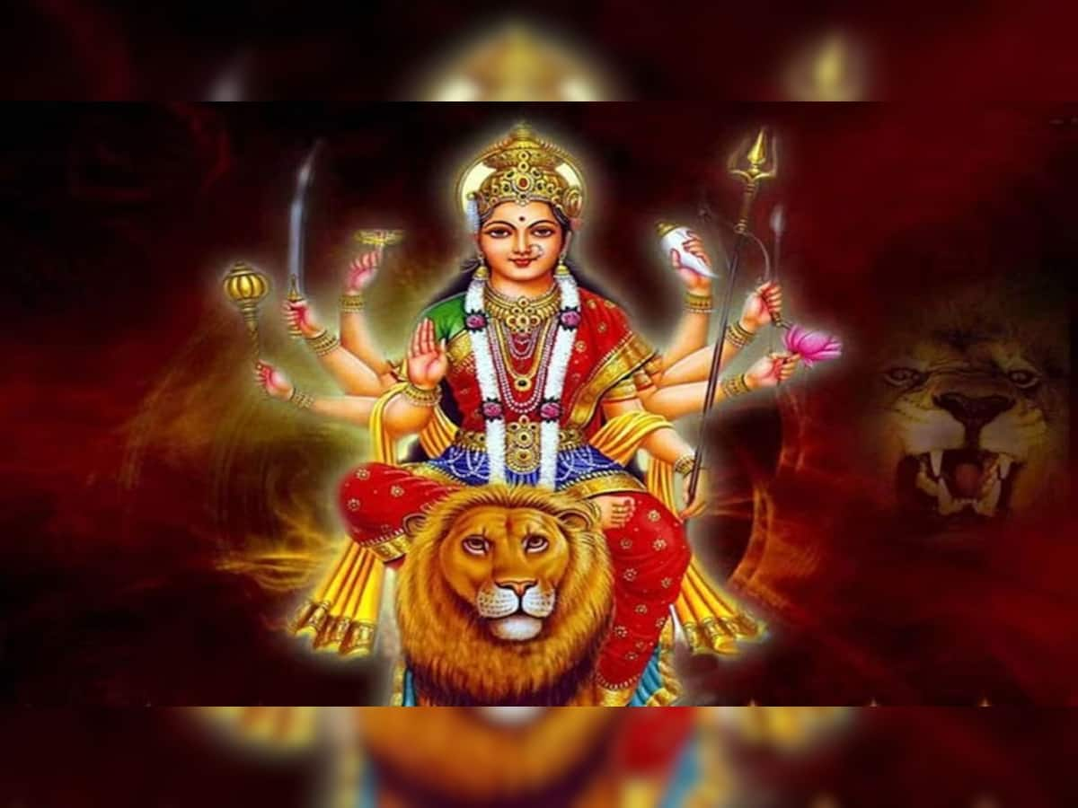 Durga Saptashati: નવરાત્રી દરમિયાન આ પાઠ કરવાથી પ્રસન્ન થાય છે માં દુર્ગા, જાણો પાઠ કરવાના નિયમો અને રીત