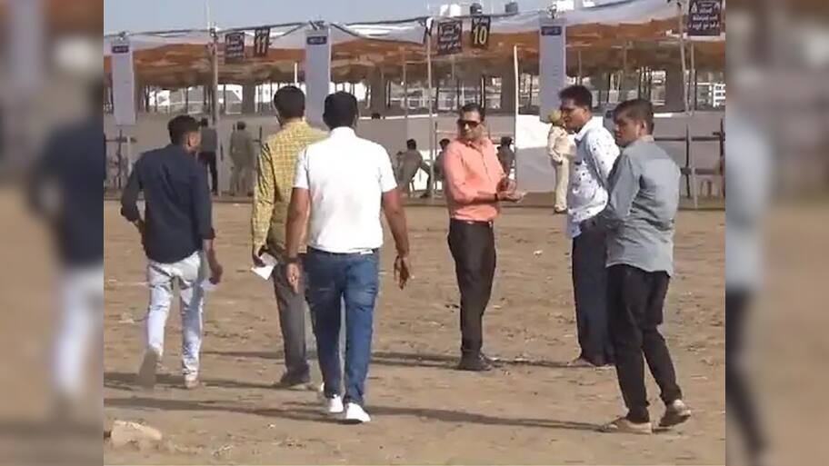 ગઢડા ગોપીનાથજી મંદિરમાં શાંતિપૂર્ણ માહોલમાં ચૂંટણી પુર્ણ; 12 ઉમેદવારોના ભાવી સીલ, આવતીકાલે ફેસલો