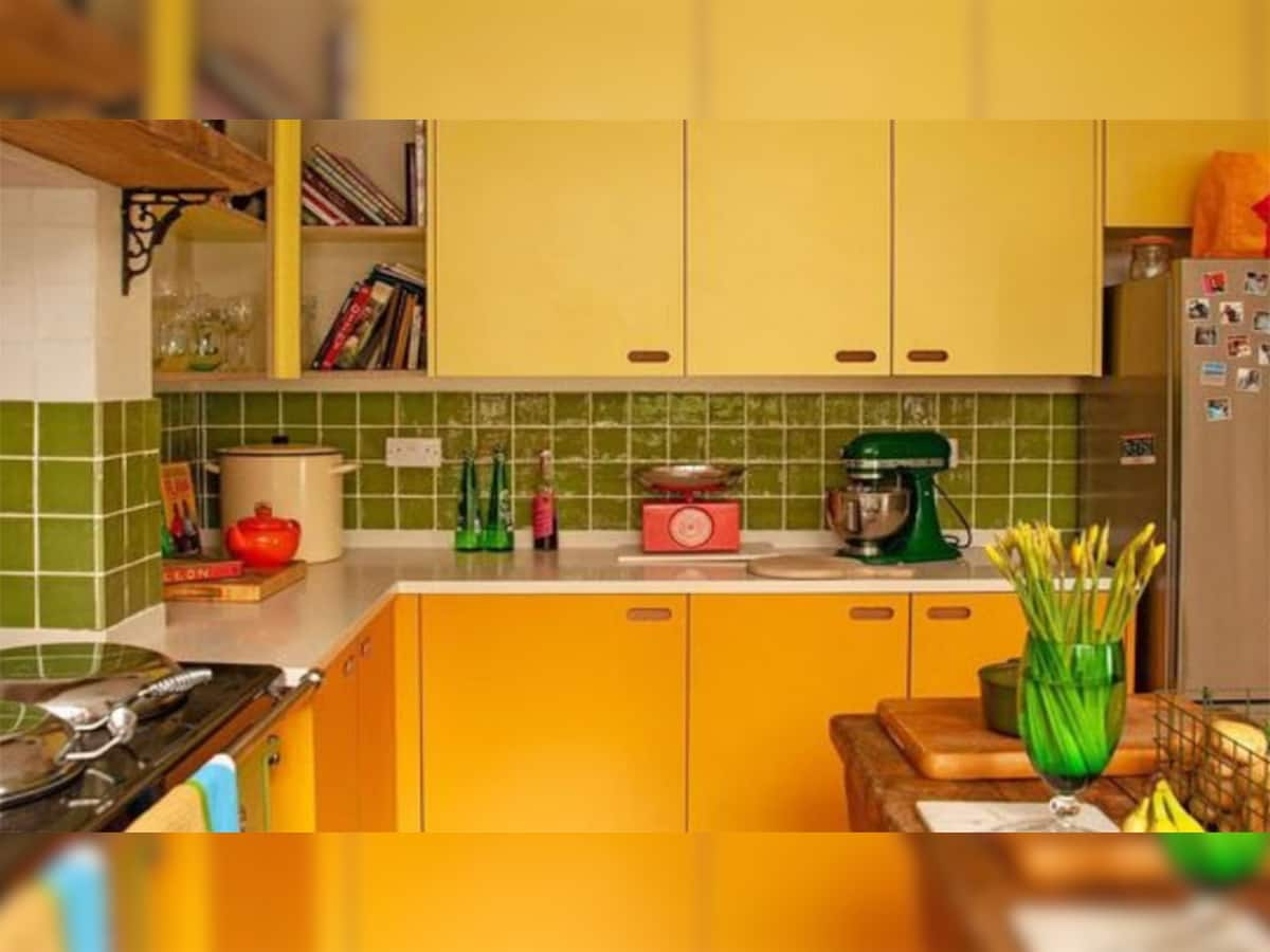 Kitchen Vastu: રસોડામાં આ 6 નિયમોનું પાલન થાય તે જરૂરી, નહીં તો જીવનમાં વધે છે સમસ્યાઓ