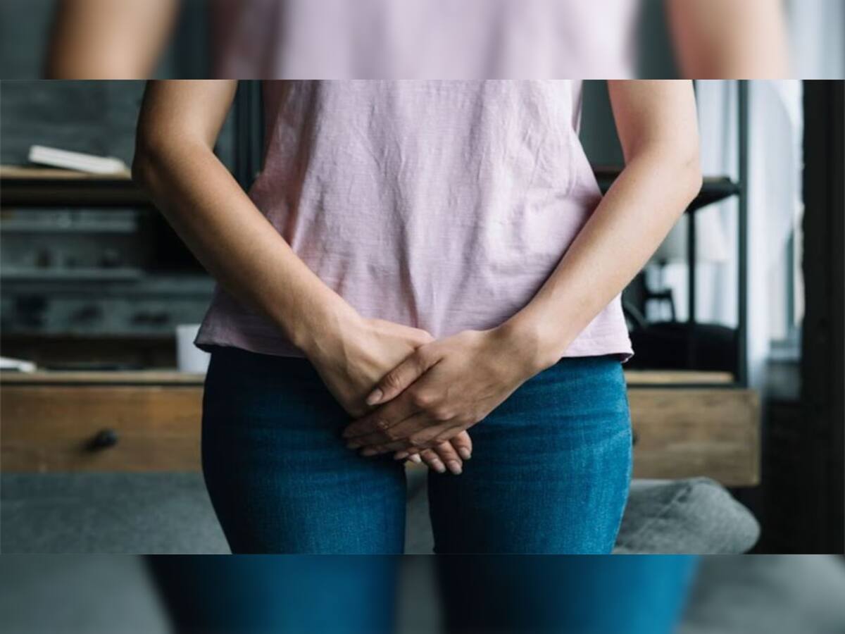Vaginal Discharge: ઓવેરિયન કેન્સર અને વજાઇનલ ડિસ્ચાર્જ વચ્ચે સંબંધ છે? આ લક્ષણો પ્રત્યે ન રહો બેદરકાર