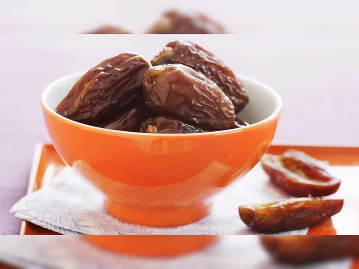 Dates Benefits: સોહા અલી ખાન ખાલી પેટ ખાય છે નાળિયેર તેલમાં પલાળેલા ખજૂર, ફાયદા જાણી તમે પણ ખાવા લાગશો