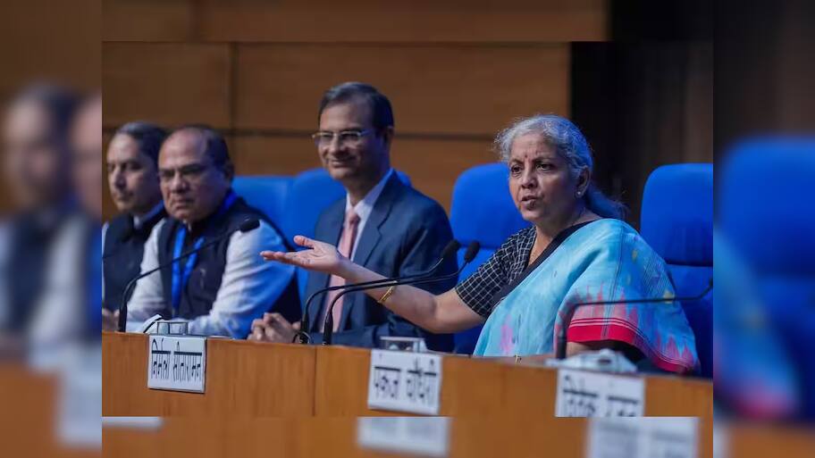 GST Council Meeting: પ્લેટફોર્મ ટિકિટ પર નહીં લાગે GST, કાઉન્સિલની બેઠકમાં લેવાયા મોટા નિર્ણય