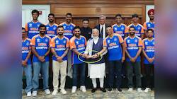 સાથે ફોટો પડાવ્યો...પણ વર્લ્ડ કપને PM મોદીએ કેમ ન લગાવ્યો હાથ? Video Viral