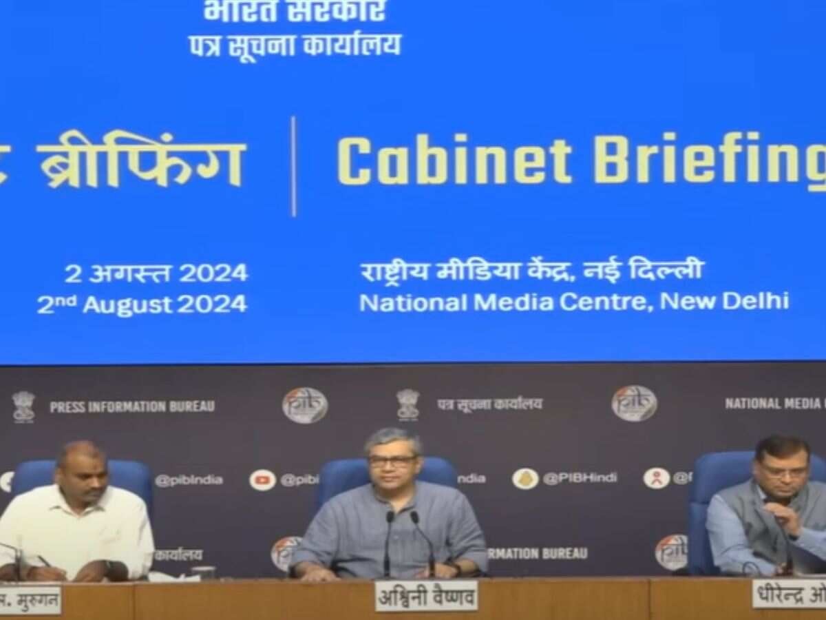 Cabinet Decision: કેન્દ્રીય કેબિનેટે આપી ભેટ, ગુજરાતમાં બનશે નેશનલ હાઈ-સ્પીડ રોડ કોરિડોર, જાણો વિગત Cabinet Decision: કેન્દ્રીય કેબિનેટે આપી ભેટ, ગુજરાતમાં બનશે નેશનલ હાઈ-સ્પીડ રોડ કોરિડોર, જાણો વિગત