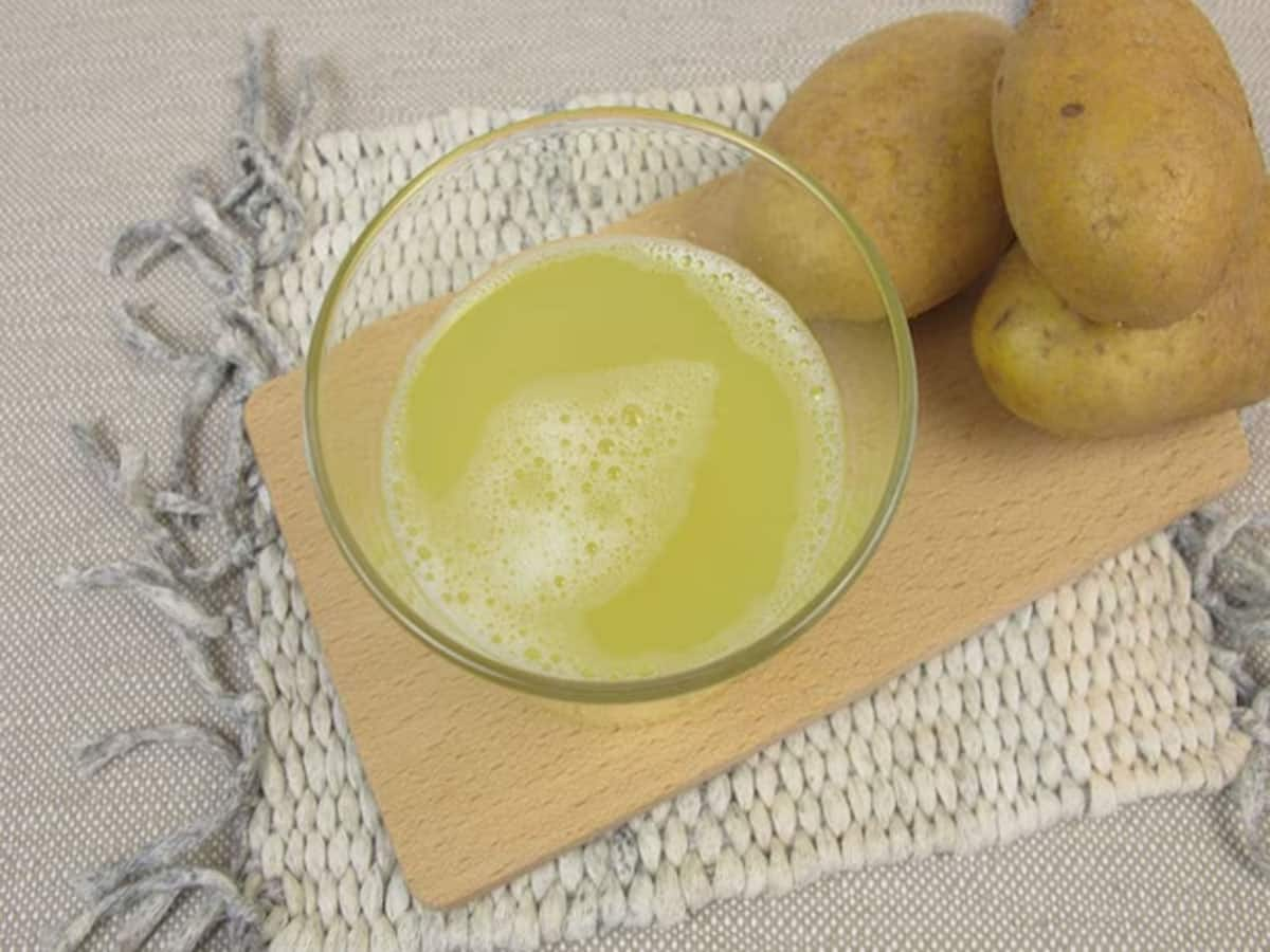 Potato Juice For Skin: અનેક વાનગીનો સ્વાદ વધારતા બટેટા ચહેરાની ચમક પણ વધારશે, આ રીતે કરો સ્કીન કેરમાં ઉપયોગ 