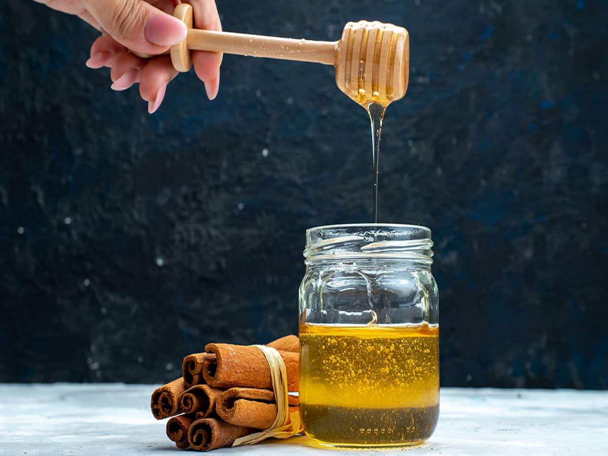 Honey Purity Test: મધ અસલી છે નકલી 5 મિનિટમાં જ જાણવું હોય તો ટ્રાય કરો આ 3 માંથી કોઈ 1 ટ્રીક