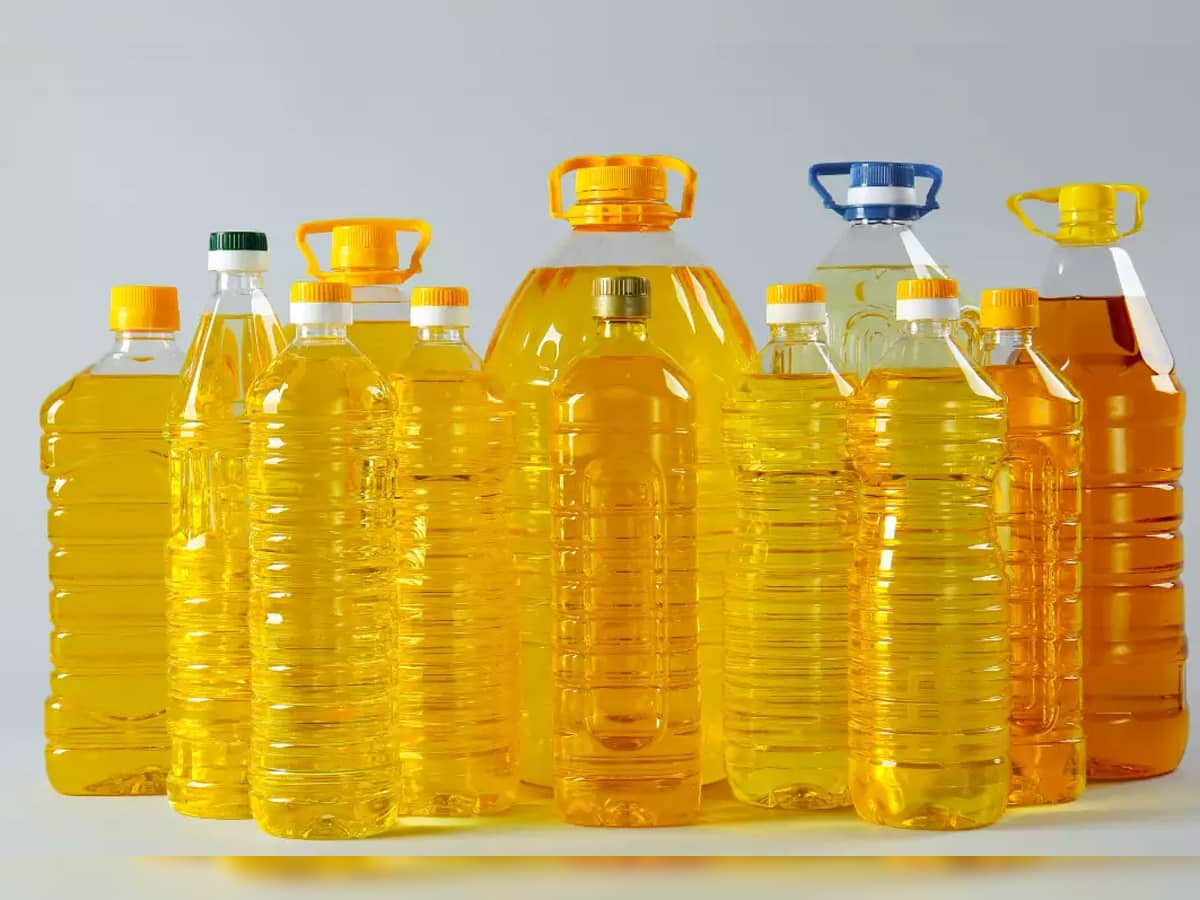 Worst Cooking Oils: ભોજન બનાવવા માટે આ 5 તેલ ભૂલેચૂકે ન વાપરતા, 99% લોકોને નથી ખબર આ વાત!