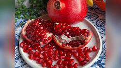 Pomegranate: એક નહીં 6 બીમારીઓમાં ફાયદો કરે છે દાડમ, જાણીને રોજ ખાશો આ લાલ દાણા