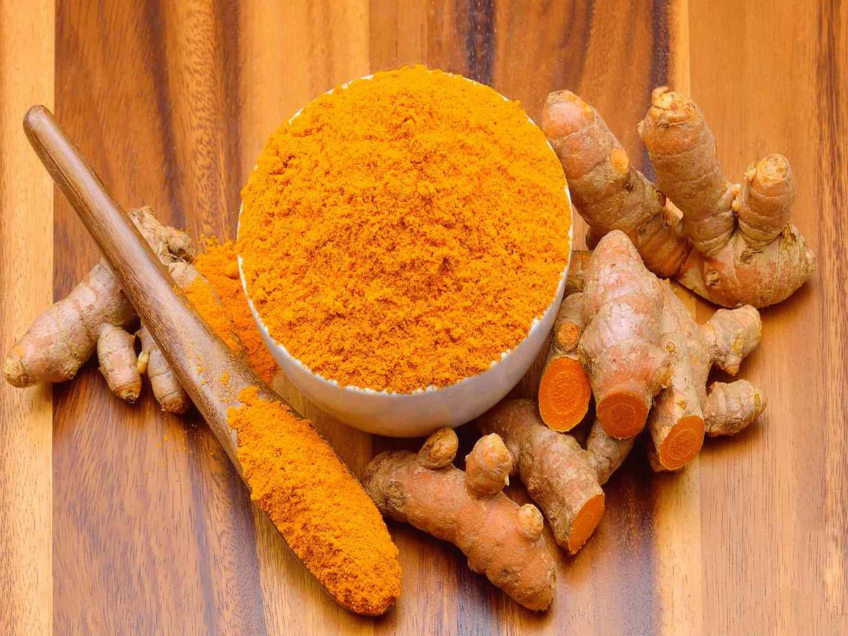 Turmeric: ત્વચાની એલર્જી માટે મોંઘી દવાઓ લેવાની જરૂરી નથી, માત્ર હળદરથી મળી જશે રાહત 