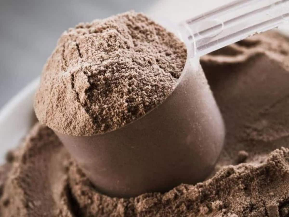 Whey Protein: શું બનાવે છે મસલ્સને સ્ટ્રોંગ કે બગાડે છે લિવરના સ્વાસ્થ્યને? જાણો ચોંકાનારી હકીકત!