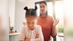 Parenting Tips: આ 5 ખરાબ ટેવ ઝડપથી પડી જાય છે બાળકને, માતાપિતાએ ખાસ ધ્યાન રાખવું