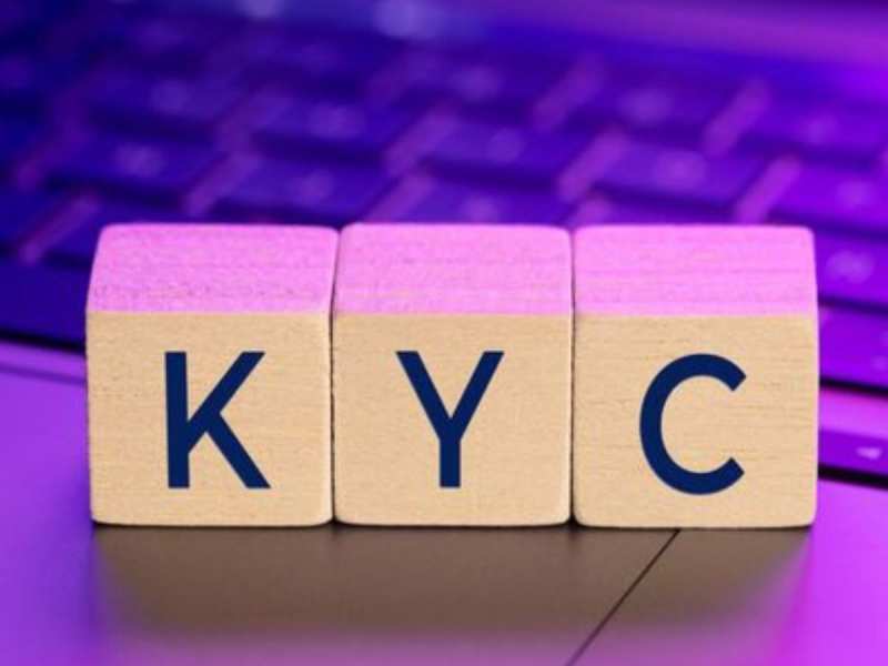 KYC શું છે? કેવી રીતે થાય છે ઓનલાઈન છેતરપિંડી અને તેનાથી કેવી રીતે બચવું?