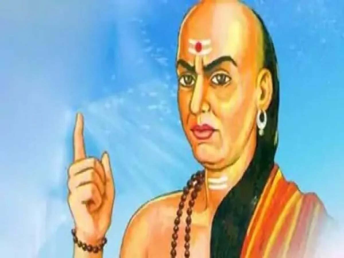 આચાર્ય ચાણક્ય કોણ હતા?