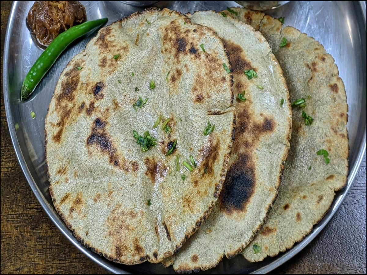 Bajra Roti: શિયાળામાં બાજરાના રોટલા ખાવાથી થાય છે 5 સૌથી મોટા ફાયદા, જાણી લો તમે પણ