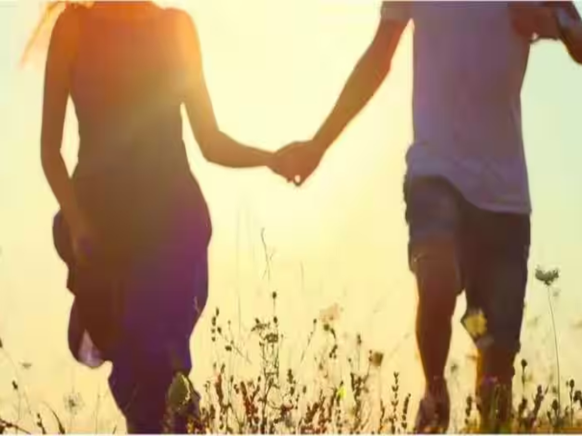 અહીંની યુવતીઓ શોધી રહી છે ભાડા પર બોયફ્રેન્ડ! માત્ર 2 નાની-નાની શરતો કરવી પડશે પૂરી, સિંગલ્સ માટે બમ્પર 'ઓફર'