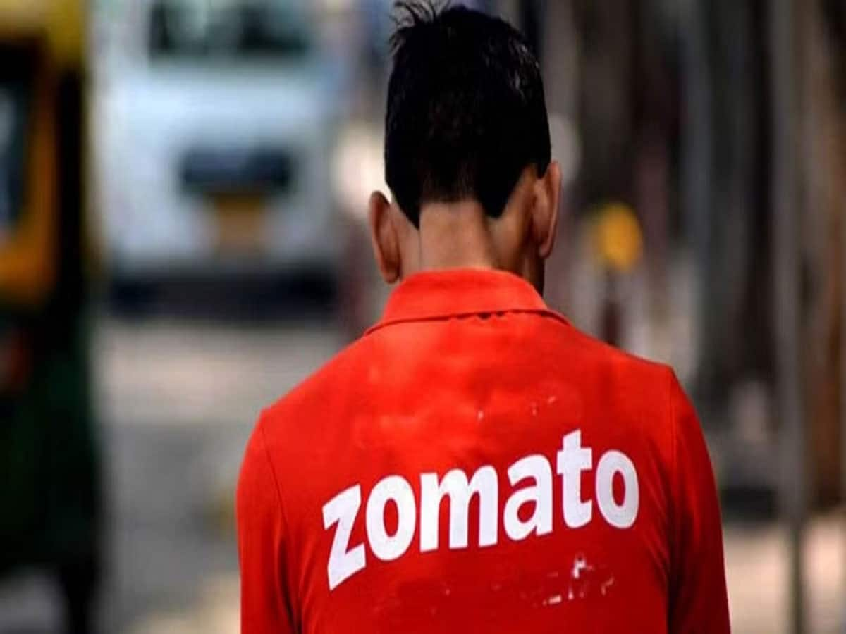 Zomato ડિલીવરી બોયે મહિલાનો હાથ પકડીને કરી છેડતી! કહ્યું, તું મને બહુ જ પસંદ છે 