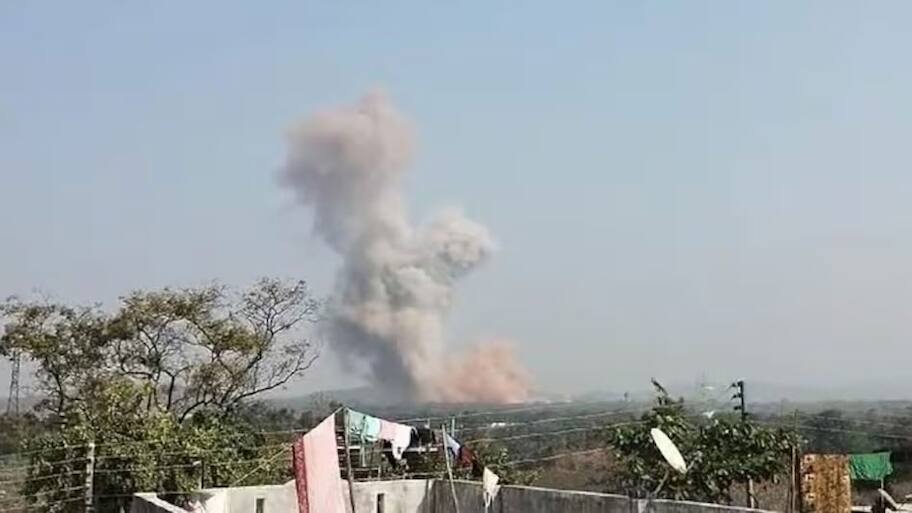 Maharashtra Ordnance Factory Blast: મહારાષ્ટ્રના ભંડારા જિલ્લામાં Ordnance ફેક્ટરીમાં મોટો વિસ્ફોટ, 8 લોકોના મોત, અનેક ઘાયલ