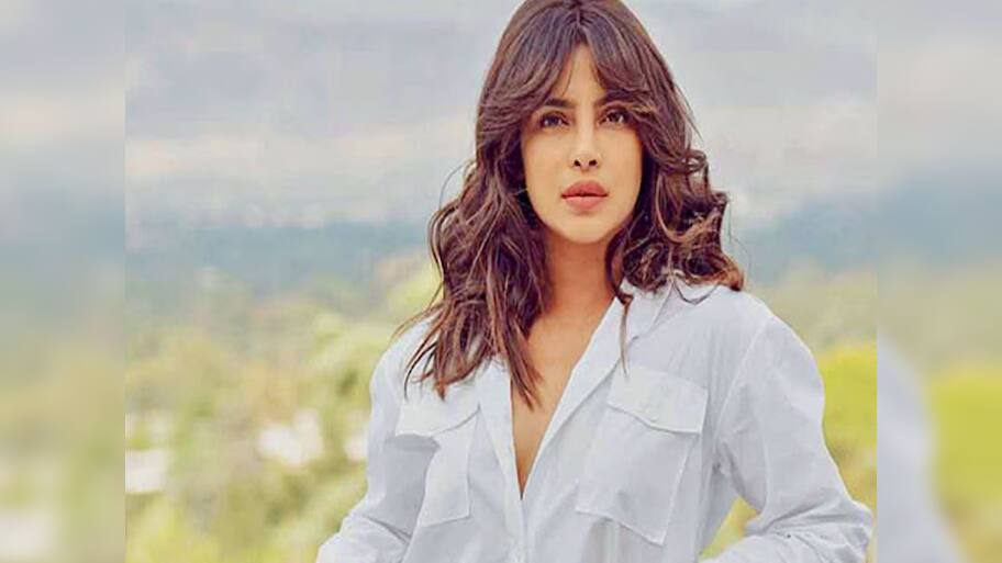 Priyanka Chopra:'પેન્ટી દેખાડીશ તો જ....' 19 વર્ષની પ્રિયંકા ચોપડાને ડાયરેક્ટરે કરાવ્યો ખરાબ અનુભવ, આજ સુધી અભિનેત્રી નથી ભુલી તે ઘટના