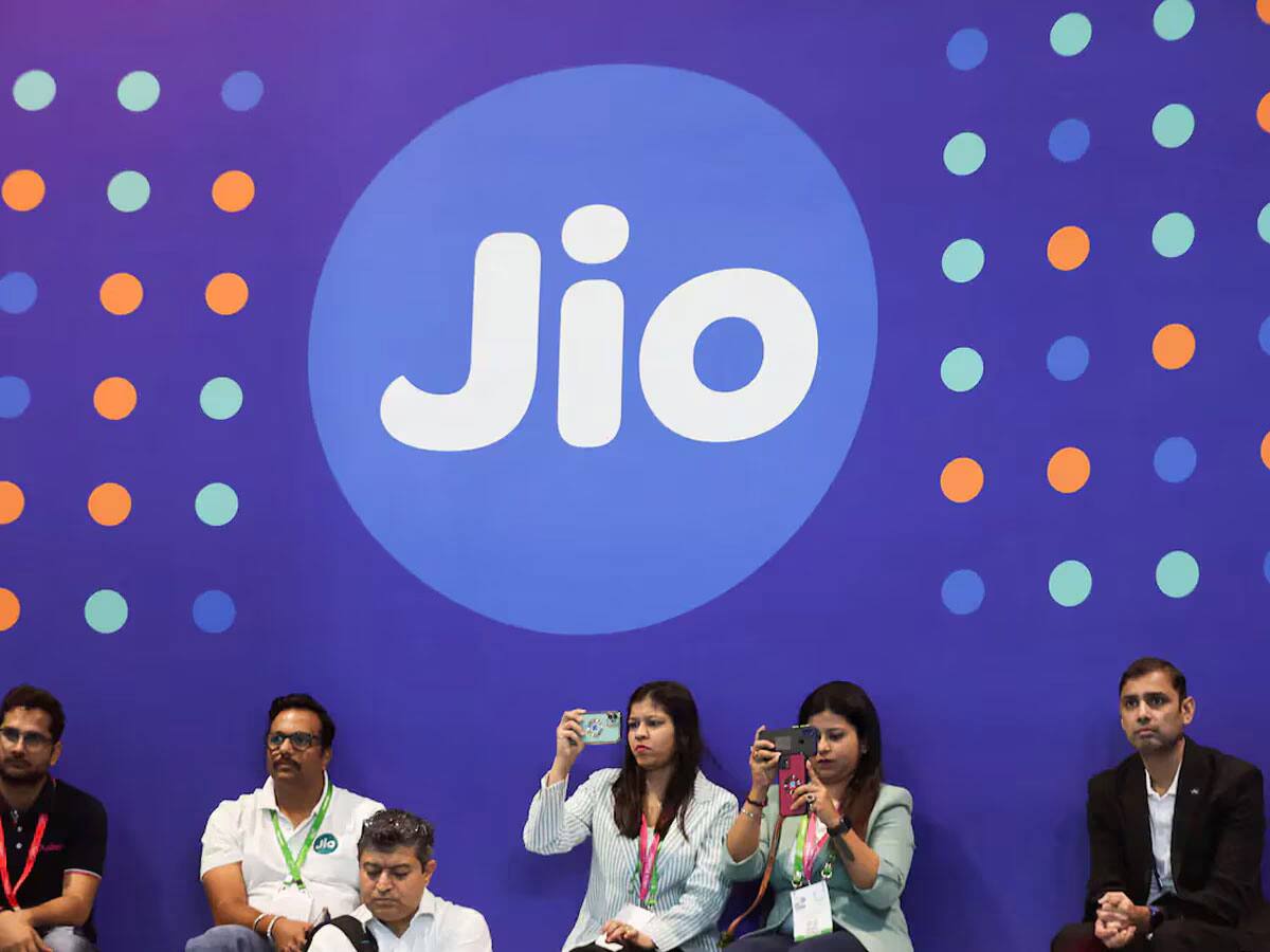 Reliance Jio new CHEAPEST plan: કરોડો જિયો યૂઝર્સને જલસા... બંધ થયા બાદ ફરી લોન્ચ થયો આ સૌથી સસ્તો પ્લાન, જાણો કયા પ્લાનના ભાવ ઘટ્યા? Reliance Jio new CHEAPEST plan: કરોડો જિયો યૂઝર્સને જલસા... બંધ થયા બાદ ફરી લોન્ચ થયો આ સૌથી સસ્તો પ્લાન, જાણો કયા પ્લાનના ભાવ ઘટ્યા?