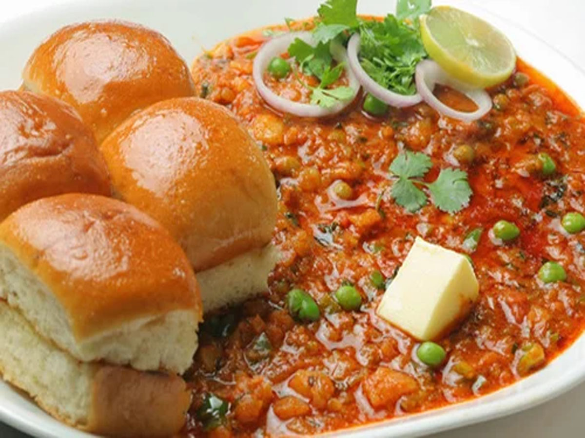 Recipe: ચટાકેદાર પાવભાજી બનાવવાનું આ છે સીક્રેટ, સામગ્રી ઉમેરવામાં આ સ્ટેપ ફોલો કરવાથી દર વખતે બનશે એકસરખી ટેસ્ટી ભાજી Recipe: ચટાકેદાર પાવભાજી બનાવવાનું આ છે સીક્રેટ, સામગ્રી ઉમેરવામાં આ સ્ટેપ ફોલો કરવાથી દર વખતે બનશે એકસરખી ટેસ્ટી ભાજી