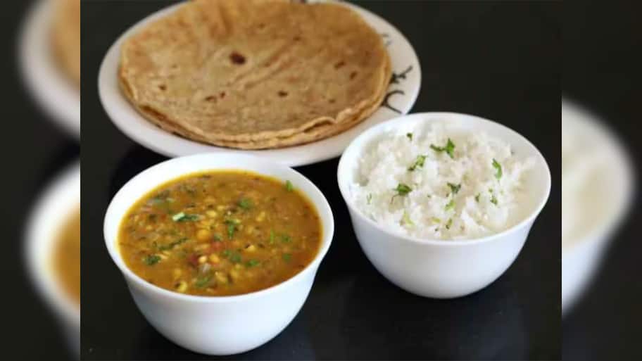 Dal Rice vs Dal Roti: દાળ-ભાત કે દાળ સાથે રોટલી.. શરીર માટે વધારે સારું શું ? આજે જાણી જ લો