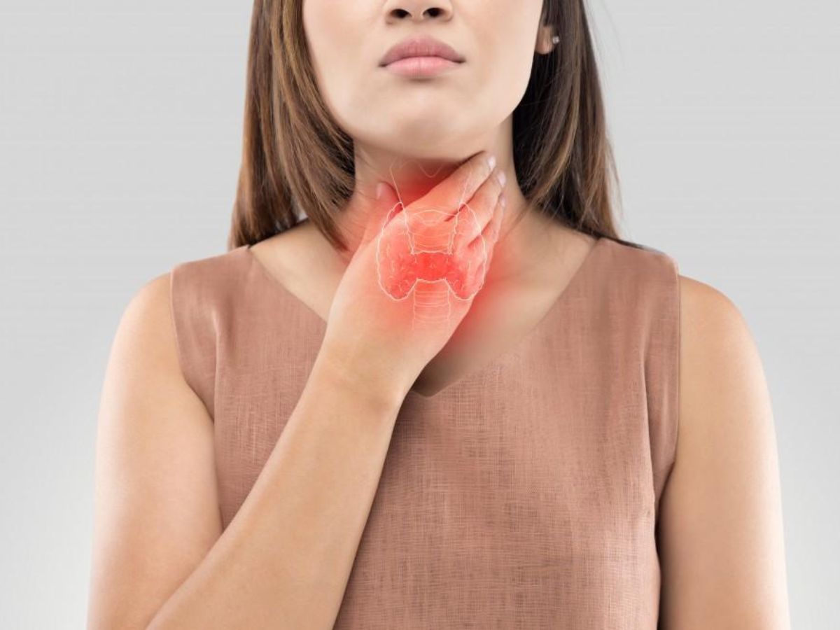 થાઇરોઇડ હોય તો શરીરમાં ક્યાં ક્યાં થાય છે દુખાવો ? જો આ લક્ષણો દેખાવા લાગે તો તરત જ થઈ જાઓ સાવધાન