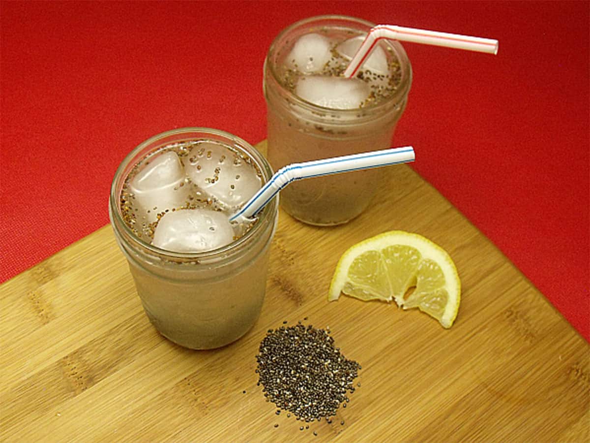 Chia Seeds: ઉનાળામાં ચિયા સીડ્સ ખાવાની જબરદસ્ત રીત, આ રીતે ખાવાથી સ્કિન હાઈડ્રેટ અને ગ્લોઈંગ રહેશે