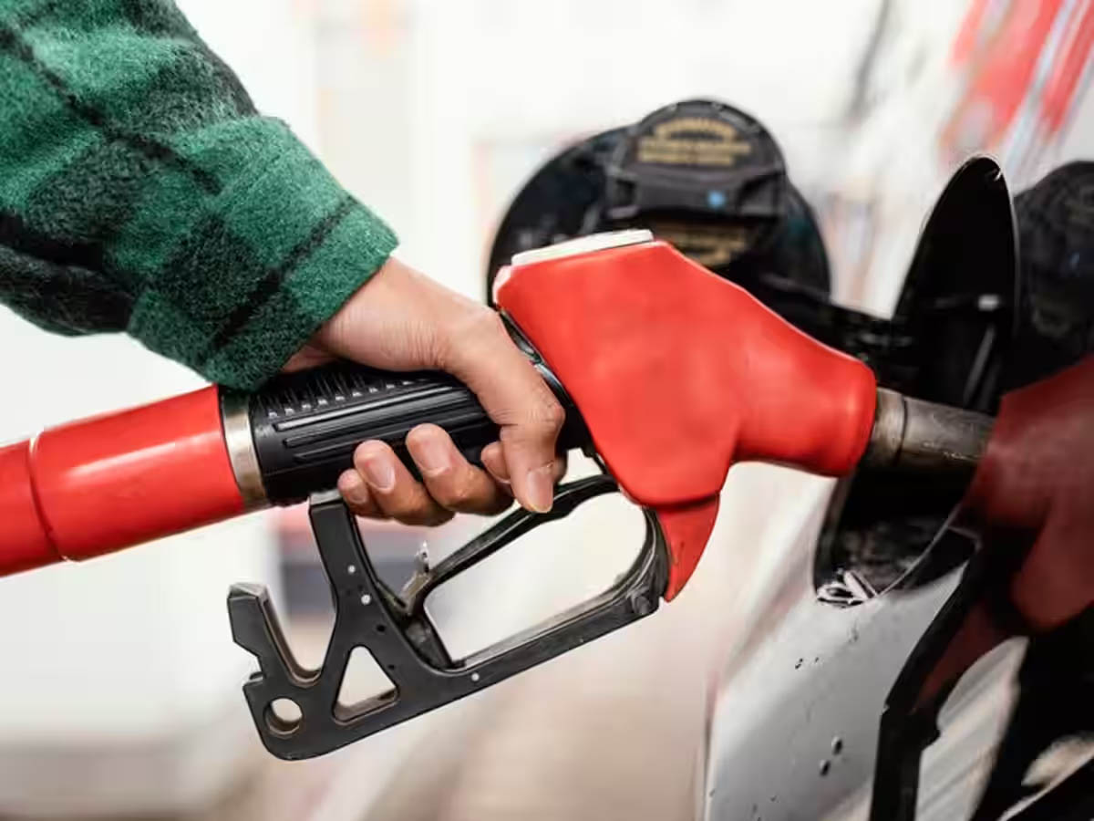 Petrol Diesel Price Today: ચૈત્ર નવરાત્રિ પહેલા શું દેશની જનતાને મળ્યા ખુશખબર? જાણો પેટ્રોલ-ડીઝલના લેટેસ્ટ ભાવ