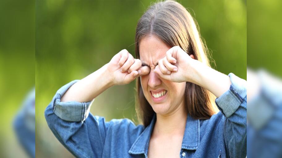 Eye Care Tips: હીટવેવના કારણે આંખમાં થઈ શકે છે આવી સમસ્યાઓ, આ રીતે ગરમીમાં આંખોનું ધ્યાન રાખો