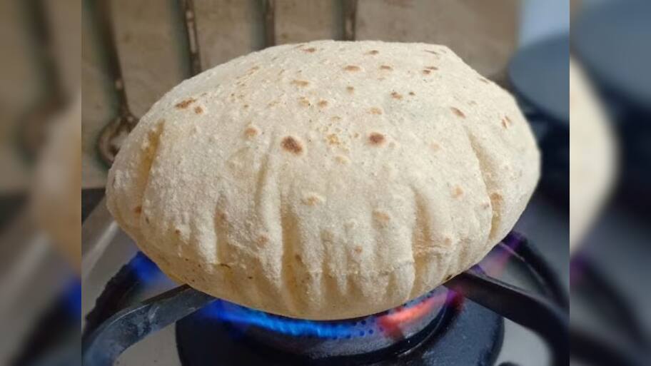 લોટમાં મિક્સ કરો આ બે વસ્તુ, રૂ જેવી મુલાયમ અને ફુગ્ગા જેવી ફુલેલી બનશે રોટલી