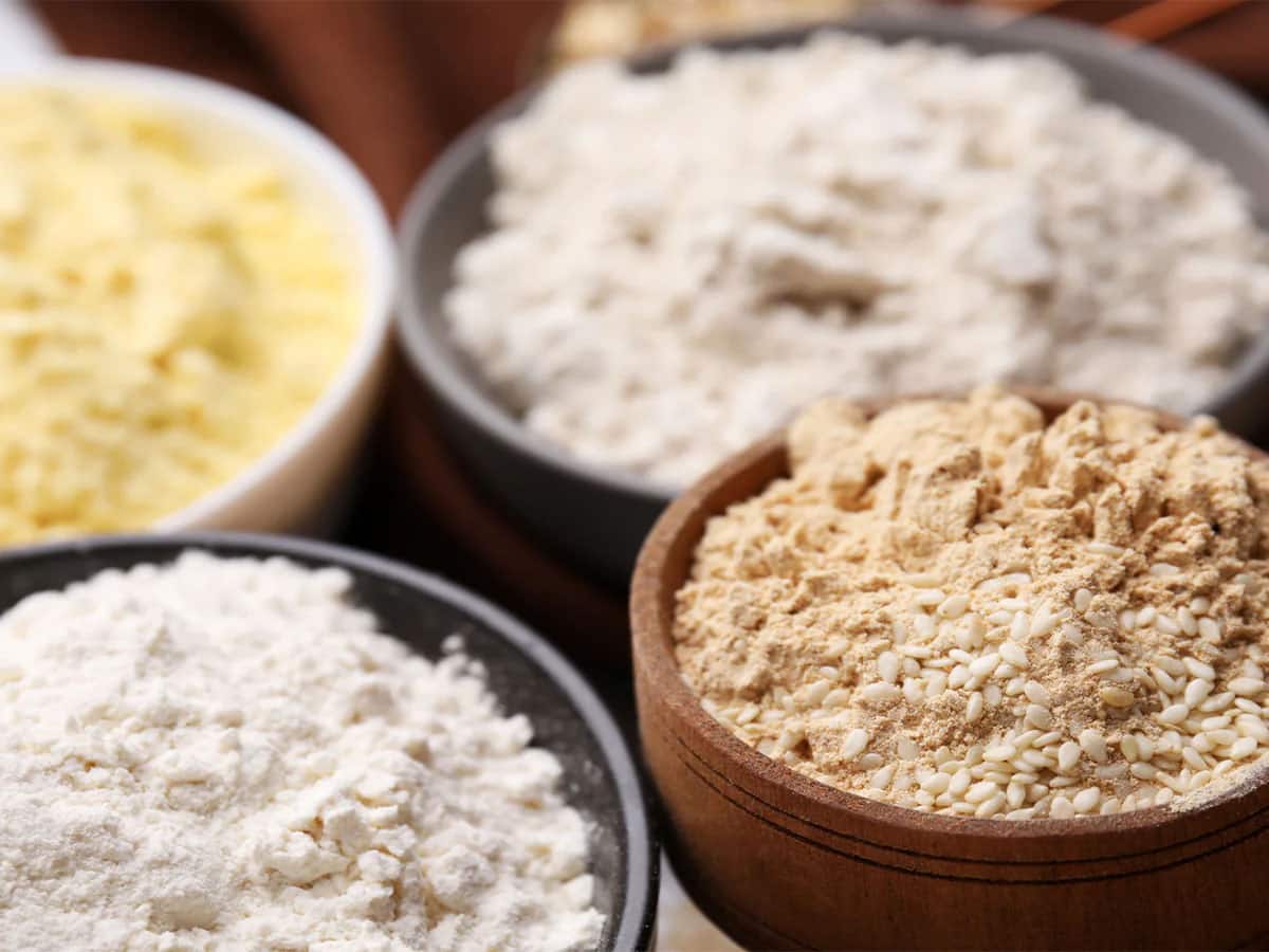 Healthy Flour: મેંદો છોડો, આ 4 હેલ્ધી લોટ અપનાવો, અડધાથી વધારે સ્વાસ્થ્ય સમસ્યા આ ફેરફારથી જ દુર થઈ જશે