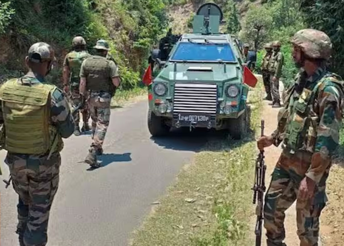 Operation keller: જમ્મુ કાશ્મીરમાં સુરક્ષાદળોને મોટી સફળતા, શોપિયામાં અથડામણમાં LeT ના 3 આતંકીઓનો સફાયો Operation keller: જમ્મુ કાશ્મીરમાં સુરક્ષાદળોને મોટી સફળતા, શોપિયામાં અથડામણમાં LeT ના 3 આતંકીઓનો સફાયો
