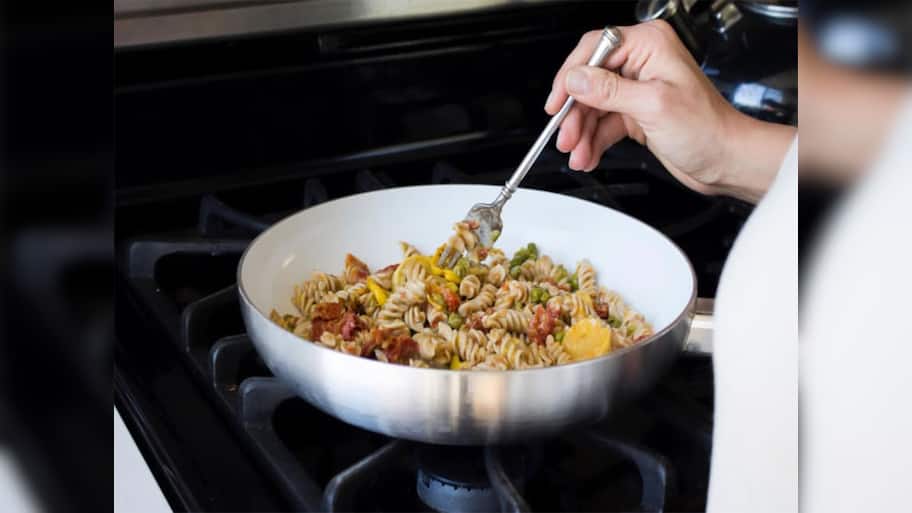 Kitchen Tips: વધેલા ભાત, શાક, દાળ ફરીથી ગરમ કરો ત્યારે તમે તો નથી કરતાં ને આ ભુલ ?