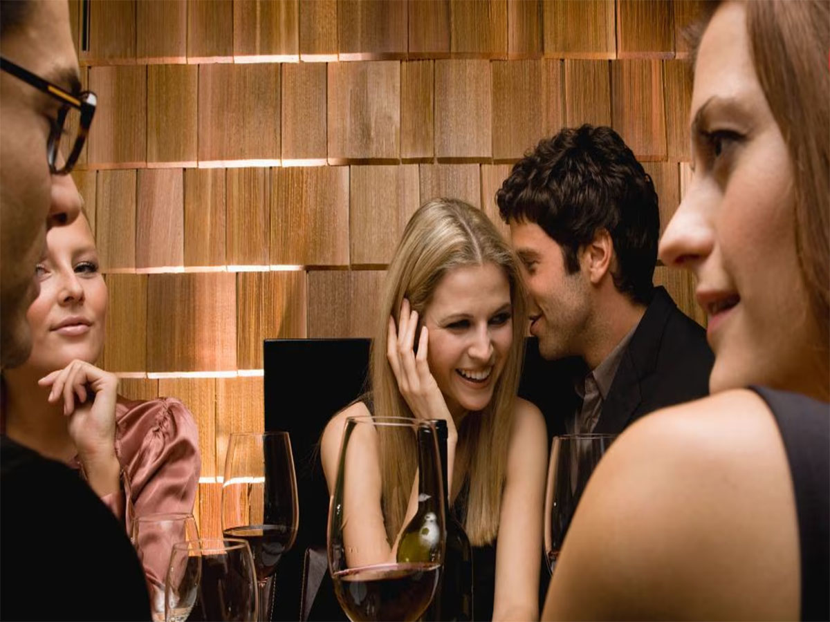 Open Marriage: ઓપન મેરેજ એટલે શું ? લગ્ન પછી કપલ્સ વચ્ચે આ ટ્રેંડ શા માટે પોપ્યુલર છે ? Open Marriage: ઓપન મેરેજ એટલે શું ? લગ્ન પછી કપલ્સ વચ્ચે આ ટ્રેંડ શા માટે પોપ્યુલર છે ?