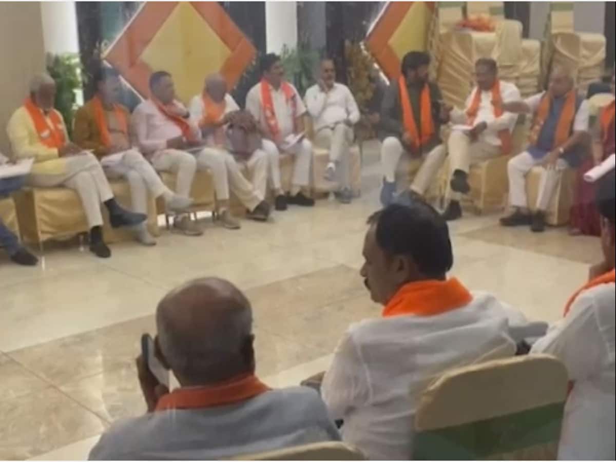 કડી-વિસાવદર પેટાચૂંટણી માટે ભાજપે કમર કસી, ગાંધીનગરમાં બંધ બારણે શરૂ થઈ મહત્વની બેઠક