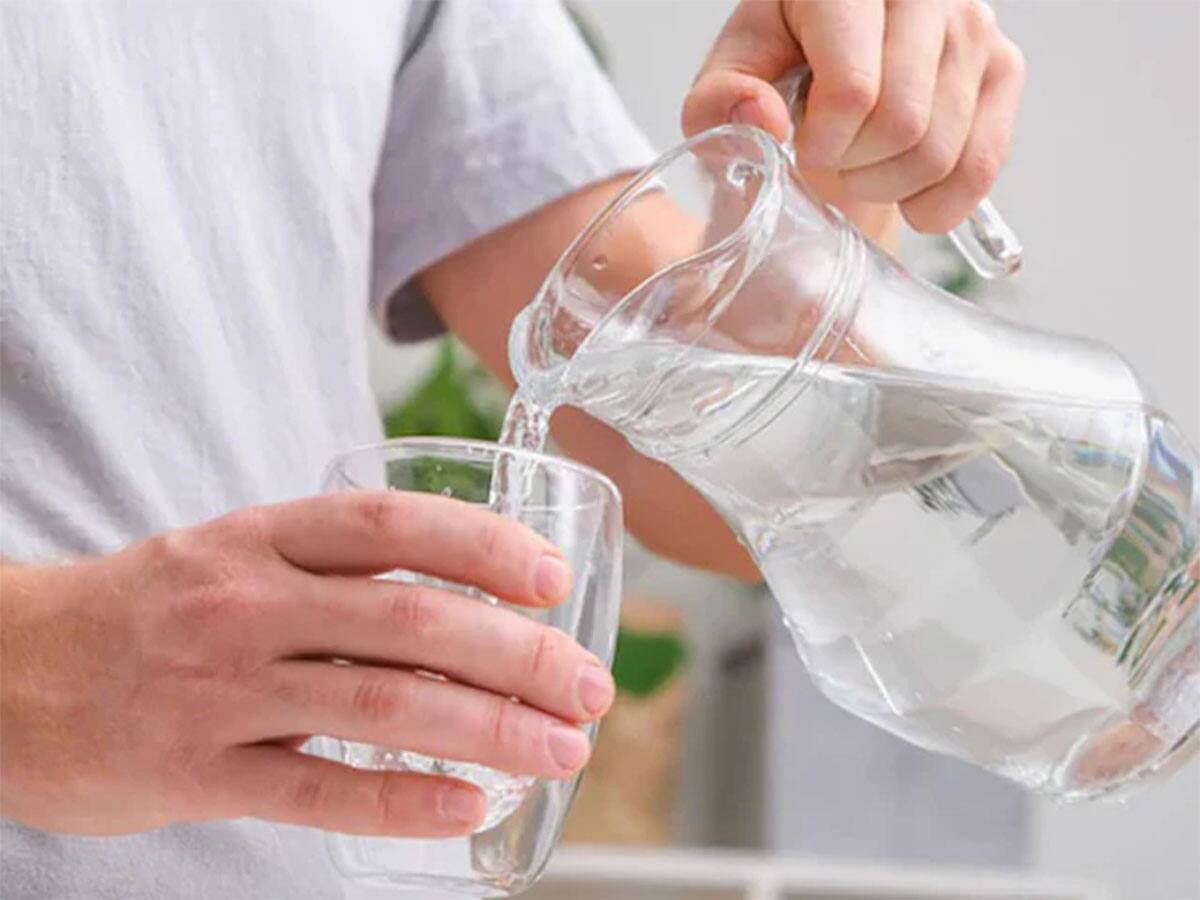 Health Tips: આ 7 લક્ષણ જણાય તો સમજવું તમે ઓછું પાણી પી રહ્યા છો, વોટર ઈનટેક વધારશો એટલે તબીયત સારી થઈ જશે