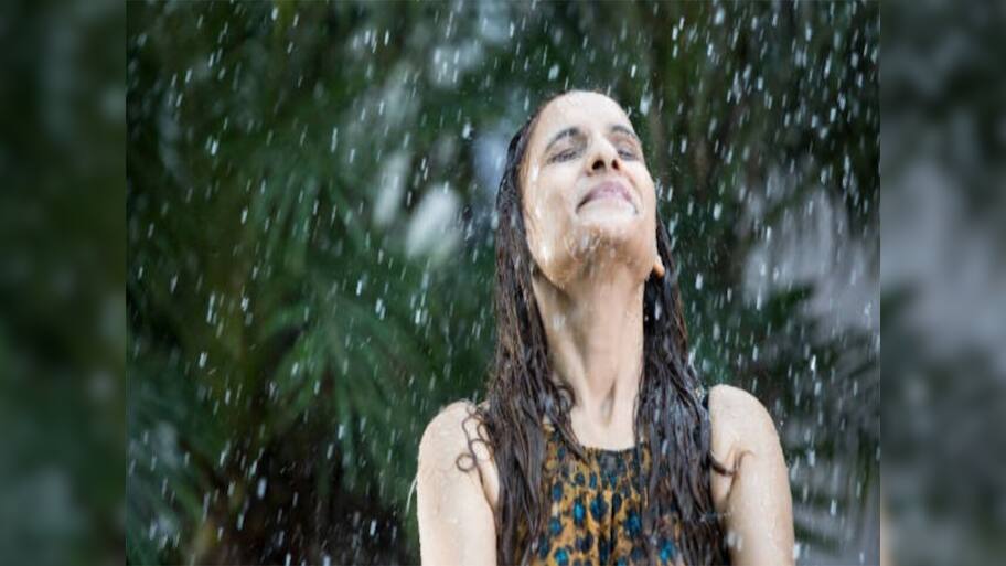 Monsoon: ચોમાસામાં બીમાર ન પડવું હોય તો છોડી દો આ 4 આદતો, આખું ચોમાસું રહેશો સ્વસ્થ